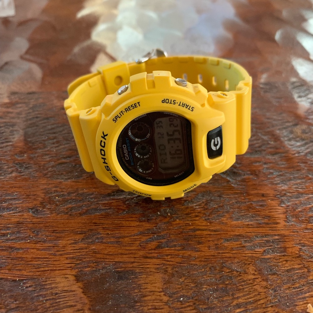 Yellow men’s g-shock Watch